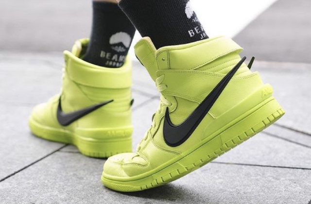 Nike Dunk High AMBUSH Flash Lime (1)