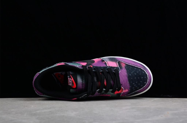 Nike Dunk Low Graffiti Pink (4)