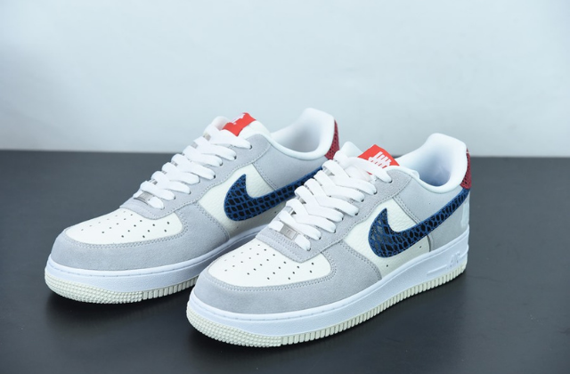 _Nike Air Force 1 Low SP Undefeated 5 On It Dunk vs- AF1