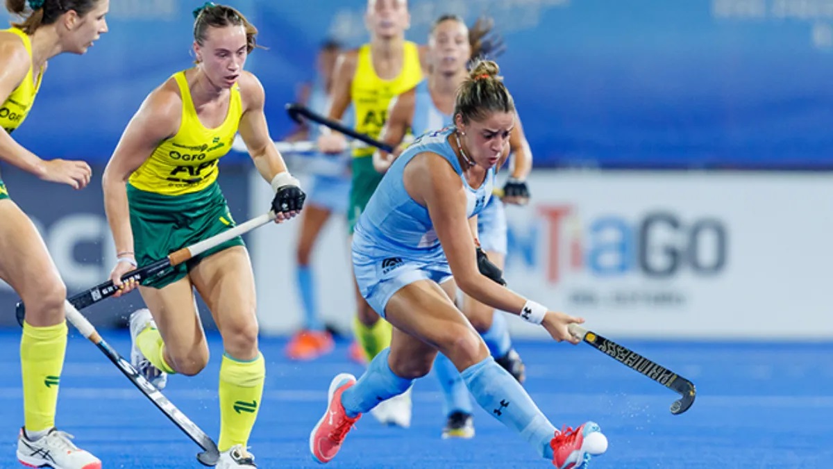 hockey-cesped-las-leonas-australia-santiago-del-estero-02-1jpg