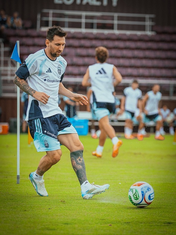 VS ISLANDIA1