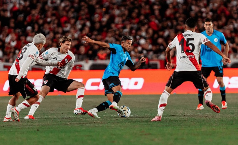 river-vs-belgrano2